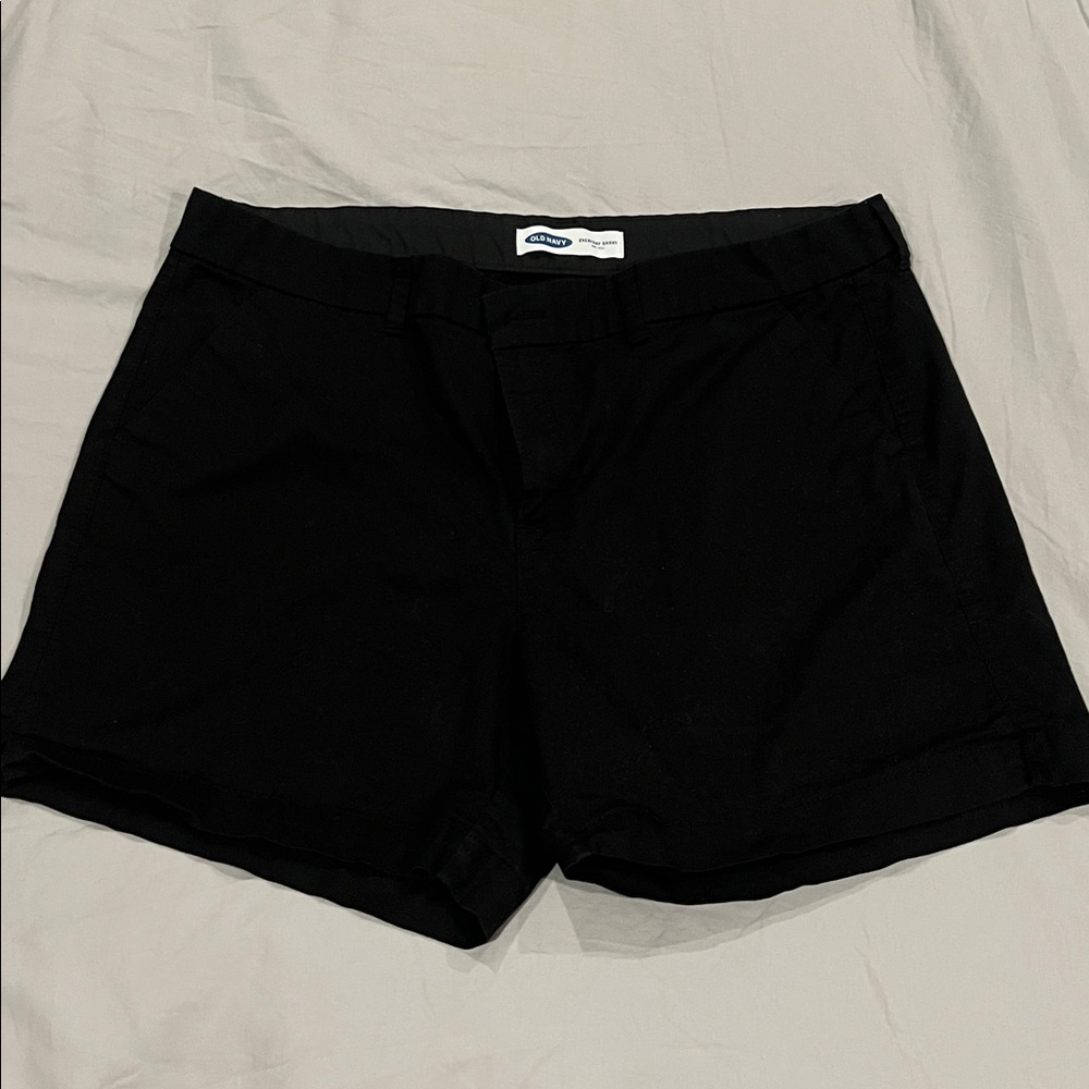 Old Navy Black Everyday Short size 18